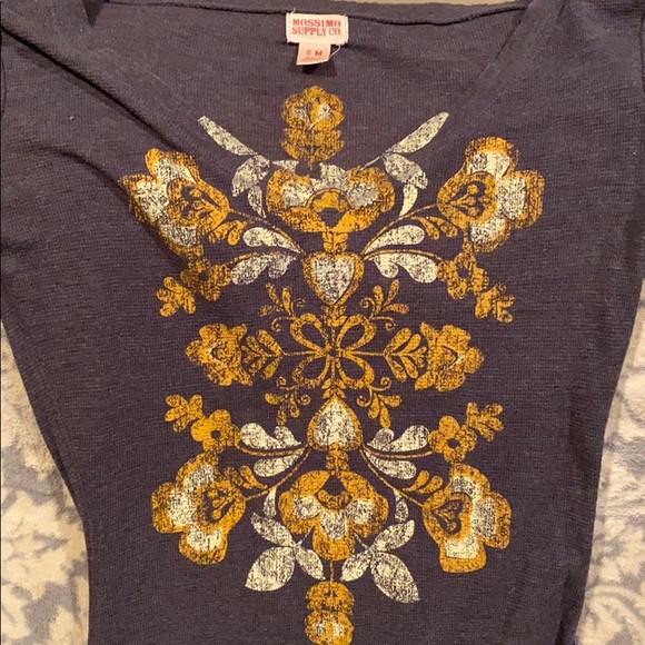 Cute Henley long sleeve shirt - Picture 2 of 3